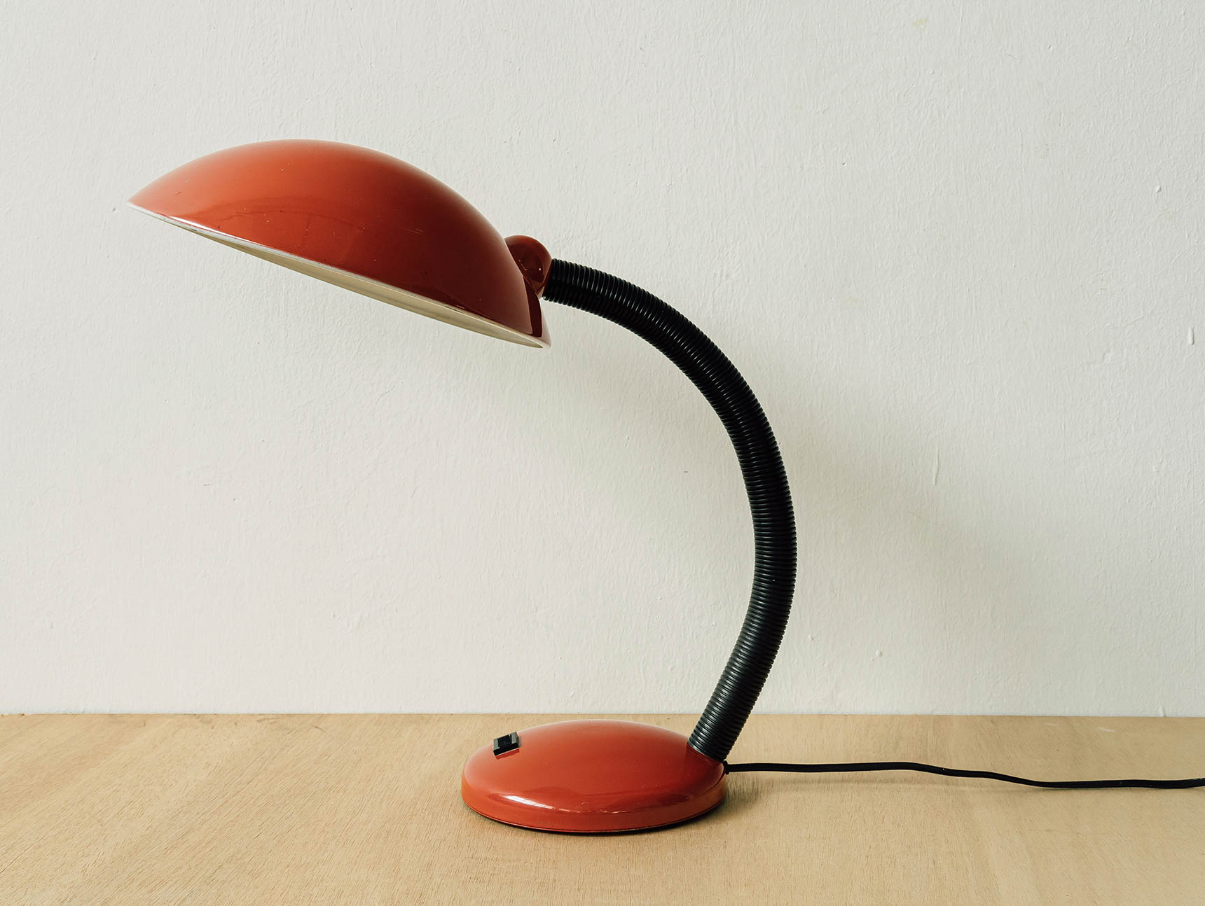 Vintage Gooseneck Table Lamp - Red