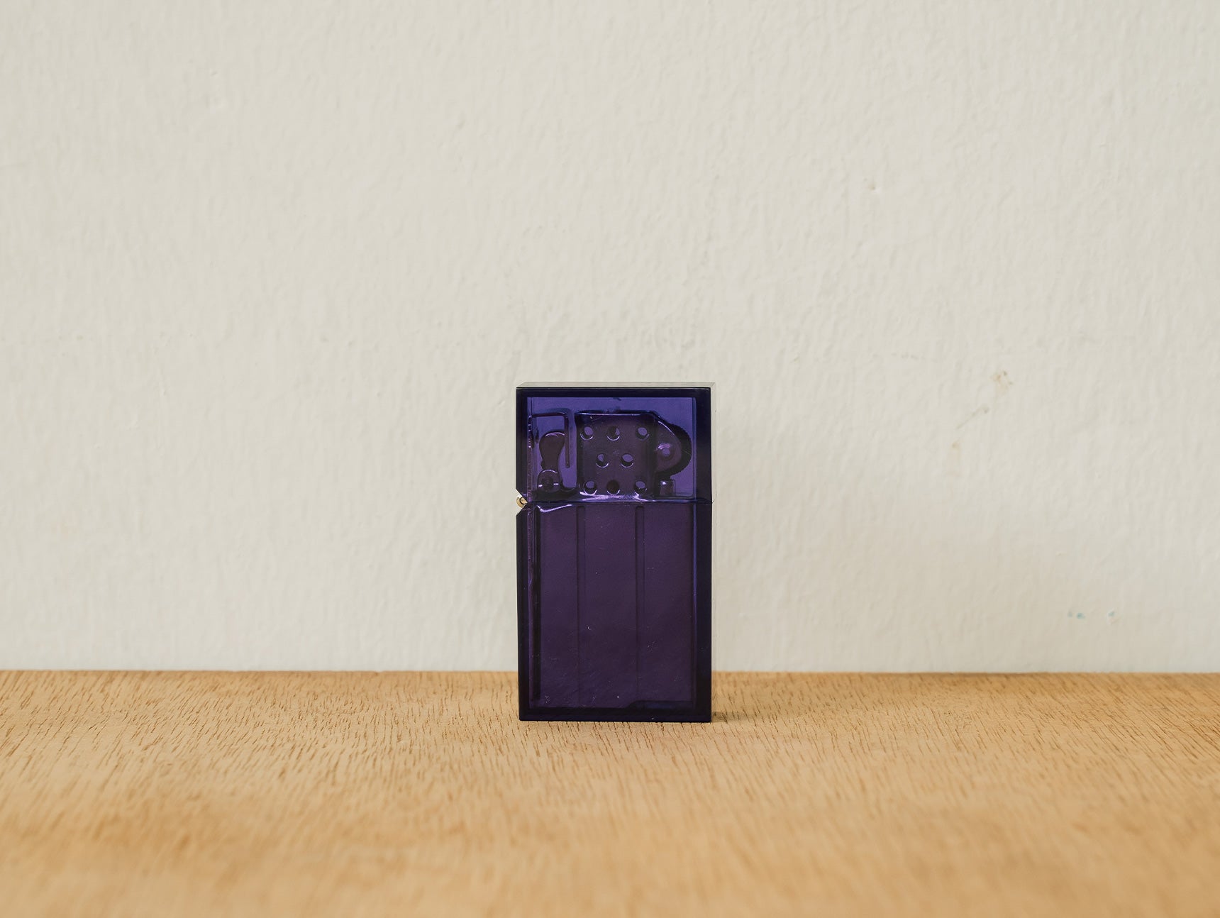 Hard Edge Lighter Clear - Purple
